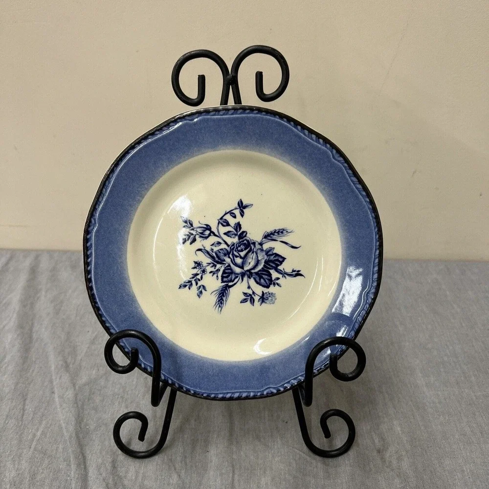 Woods & Sons vintage blue White Colonial Rose Flower pattern 7.75